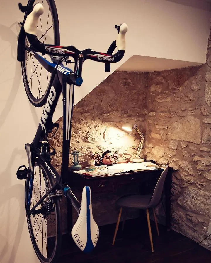 The Riverside Lodge Cozy And Spacious Apartment Girona Spain