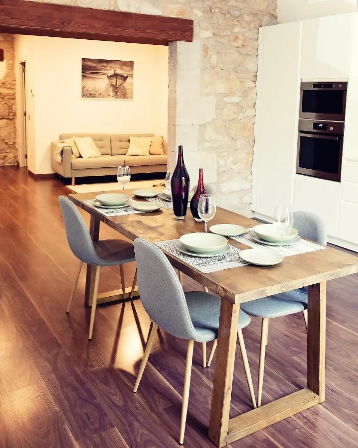 The Riverside Lodge Cozy And Spacious Apartment Girona Spain